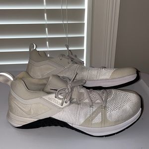 Women’s Nike Metcons Weight Lifting Shoe